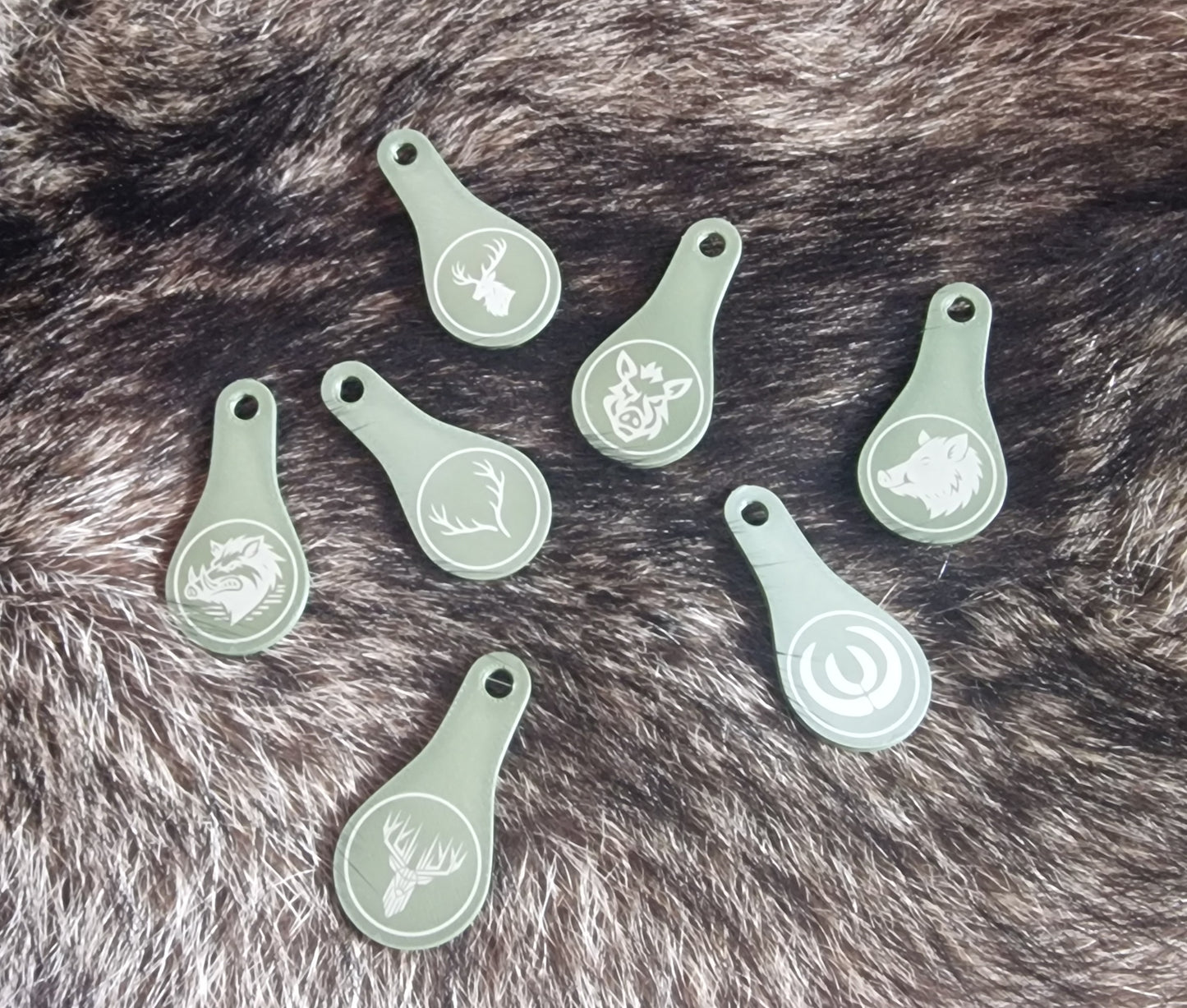 Einkaufswagenöffner mit jagdlichen Motiven